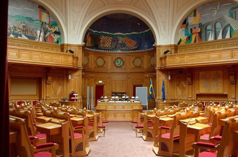 Annica Gren (H) anmäls till Konstitutionsutskottet av Janine Palmstierna (MP)