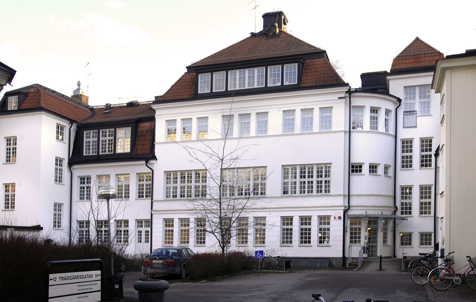 En omkommen i explosion på Newmaninstitutet i Uppsala