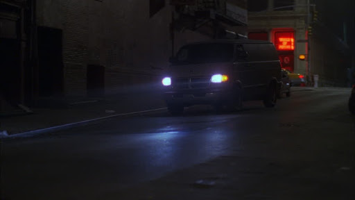 Svarta skåpbilar siktade i Stockholm